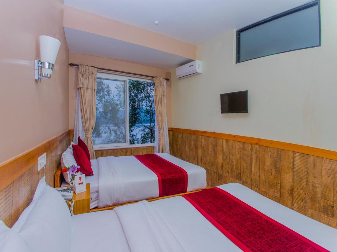 Grand Shivalaya Hotel And Restro Pokhara Exterior foto