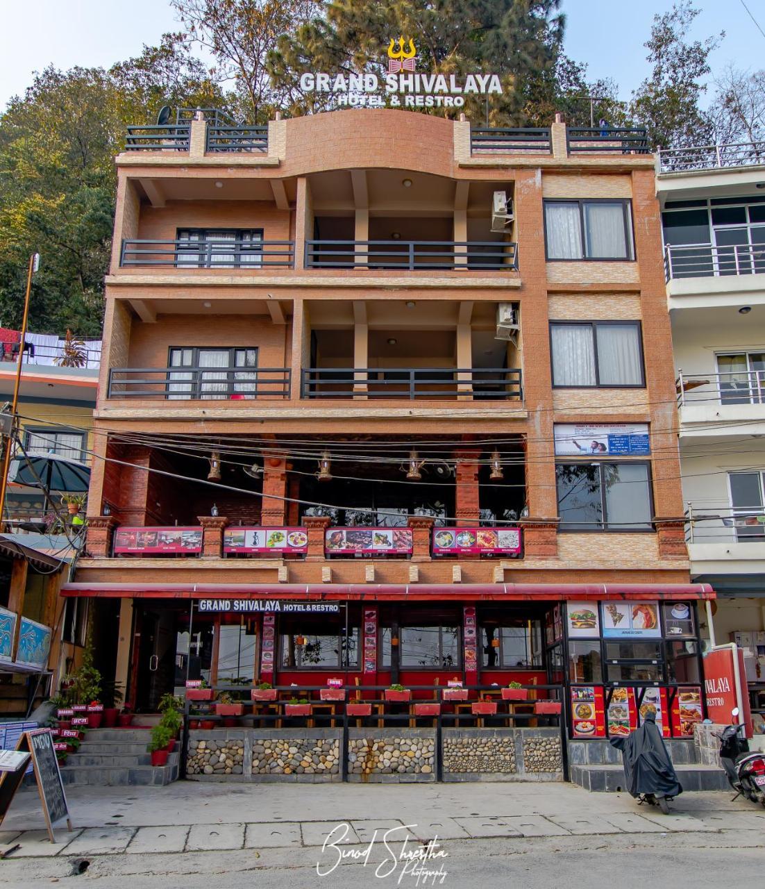 Grand Shivalaya Hotel And Restro Pokhara Exterior foto