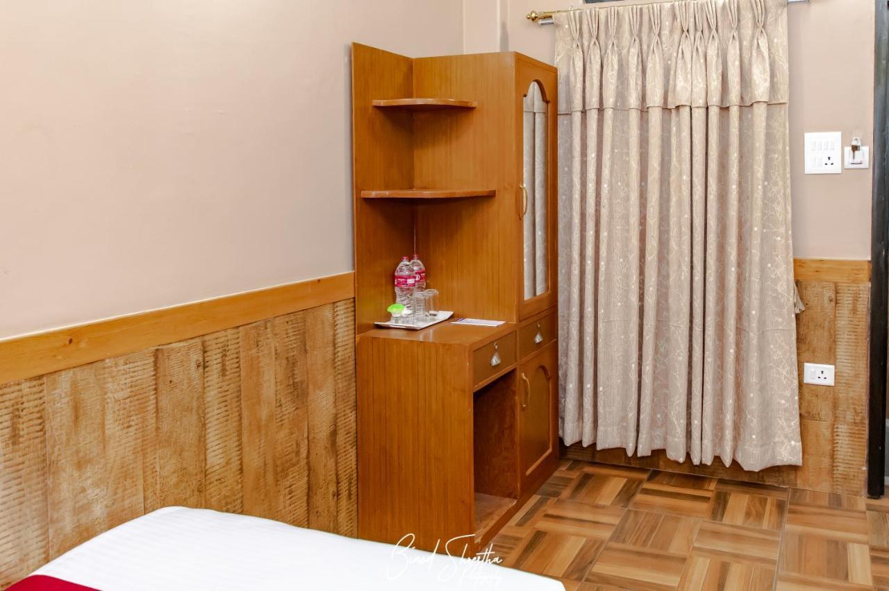 Grand Shivalaya Hotel And Restro Pokhara Exterior foto